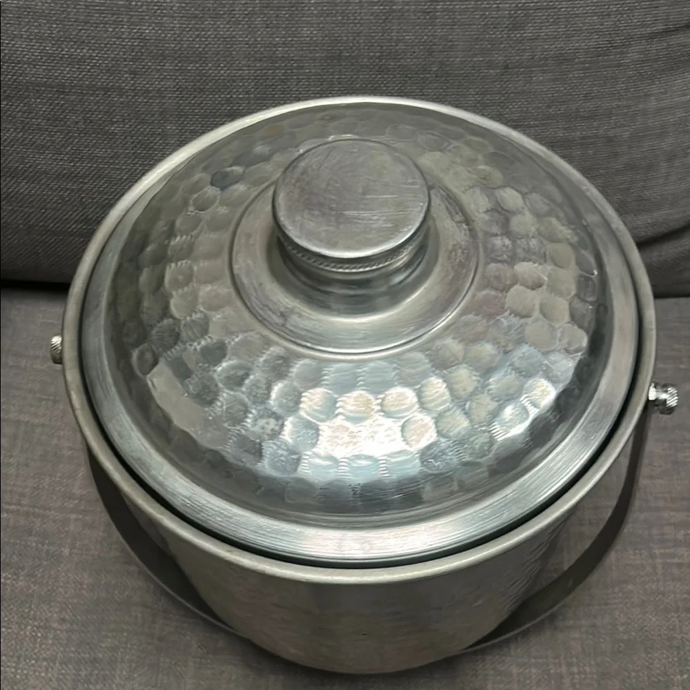 NASCO-Italy MCM 50’s Hammered Aluminum Ice bucket Vintage #0210255